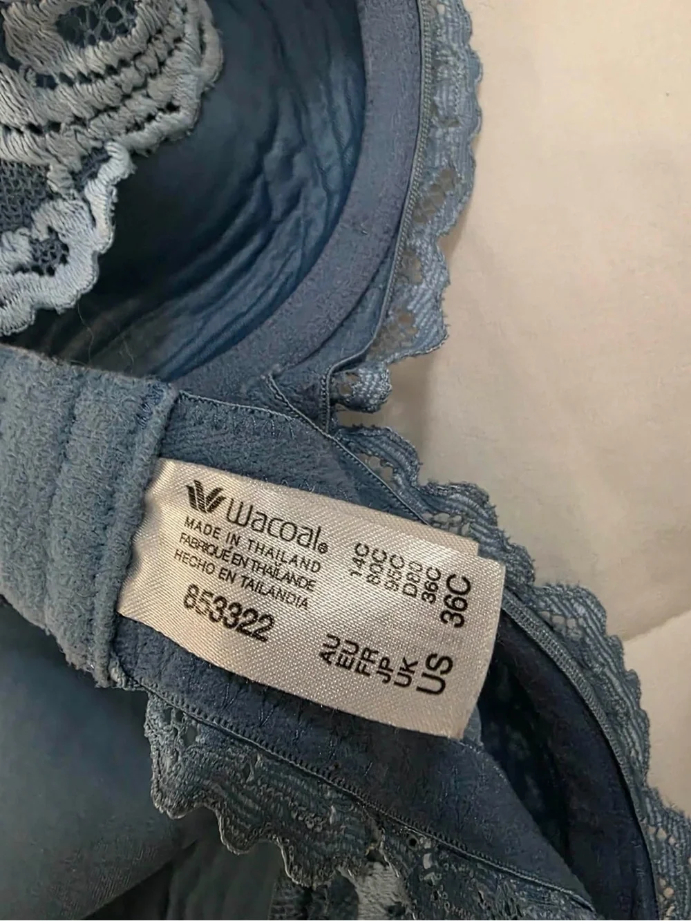 Wacoal Instant Icon Bra Lace Accent Underwire Back Closure 36C. A-4